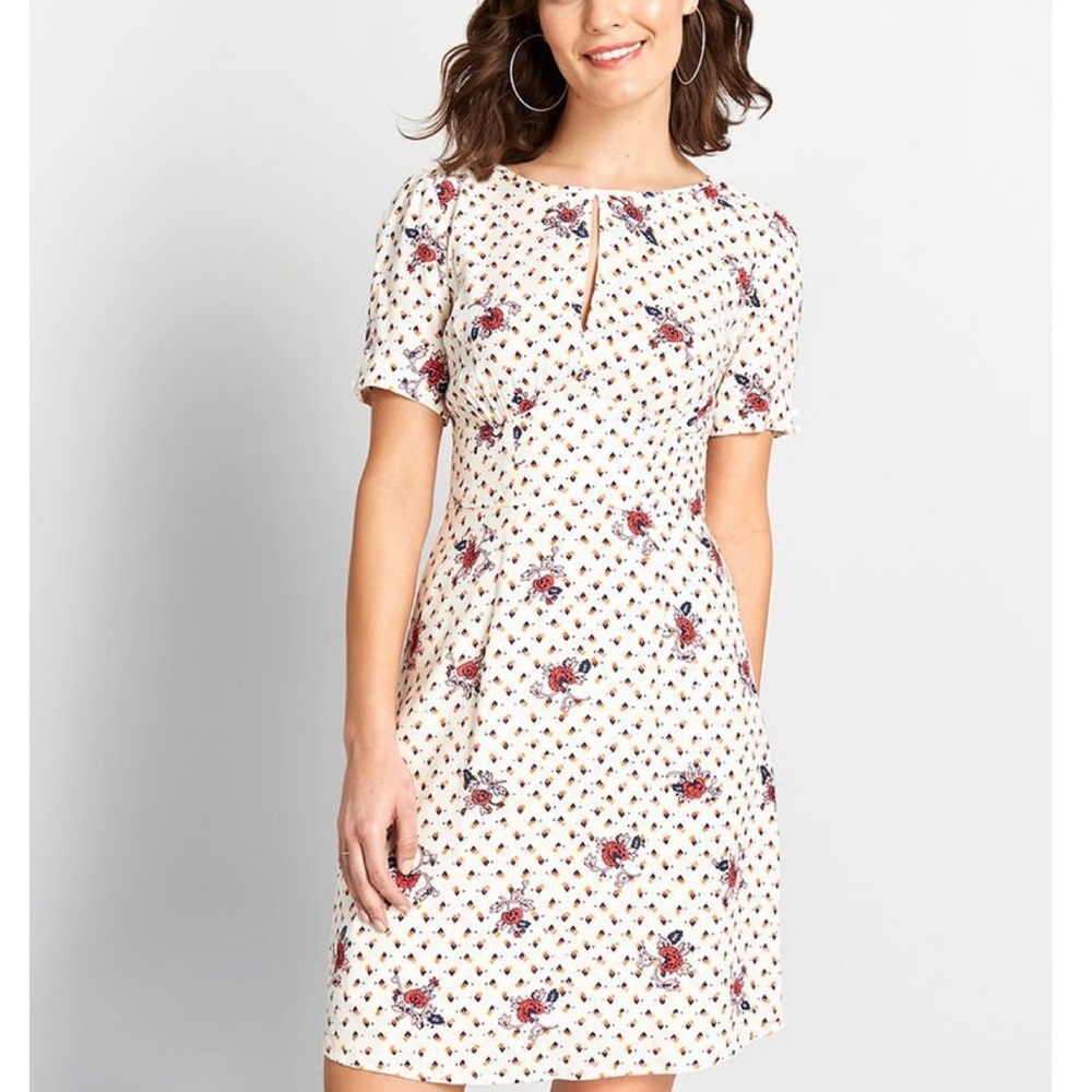 ModCloth Keyhole Dress - Picture 3 of 7